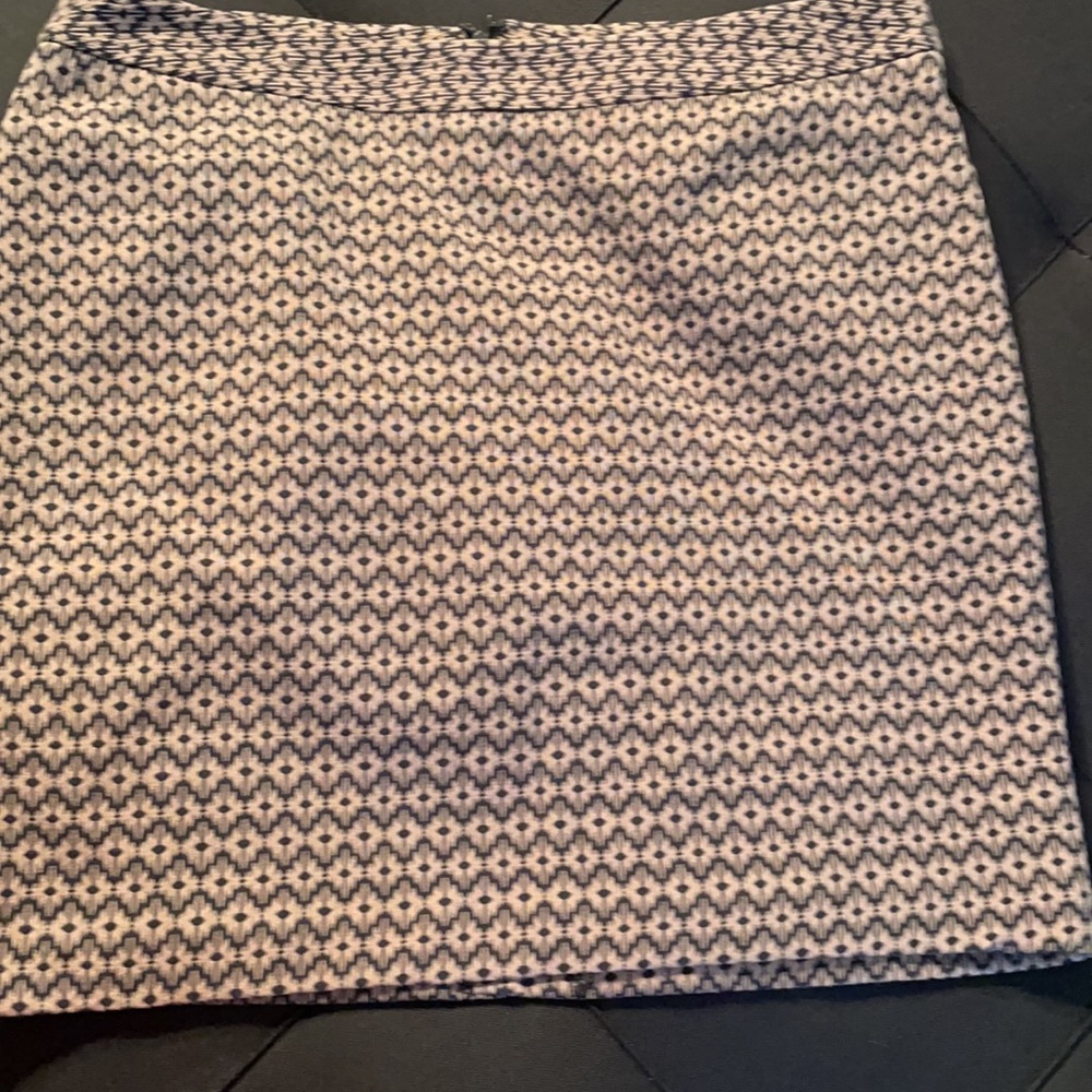 Skirt - Picture 4 of 4